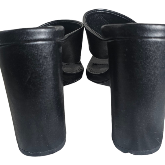 Olivia Ferragamo Black Leather Ankle Straps 4" Platform Heels Size 6 - Picture 6 of 9